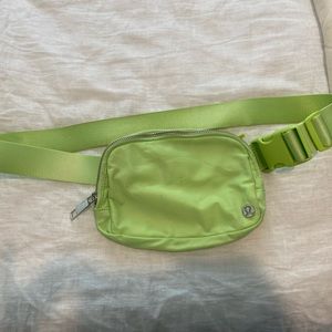 lululemon everywhere belt bag lime green